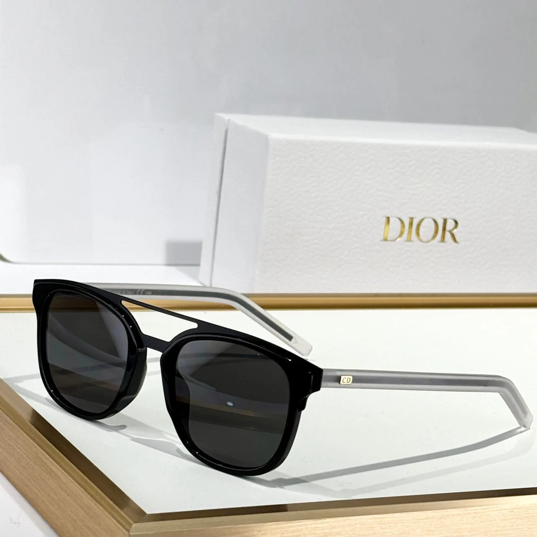 MONTAIGNE SUNGLASS BLACKTIE221S IN ACETATE