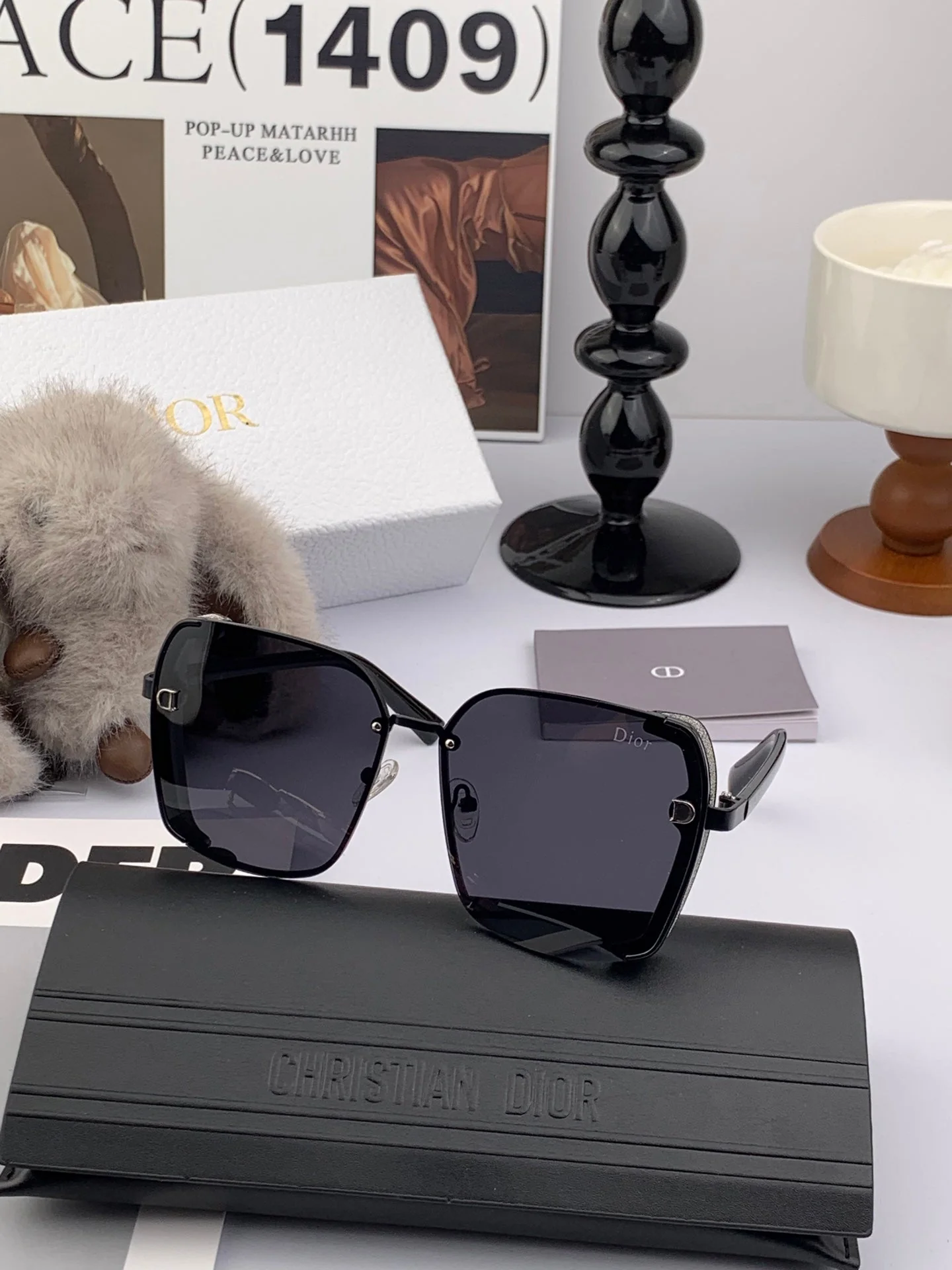 MONTAIGNE SUNGLASS CD9357 IN ACETATE