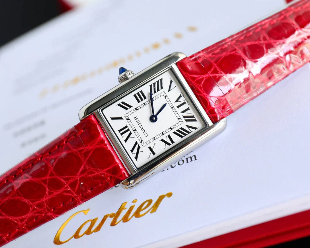 TANK MUST SMALL CROCODILE STRAP WHITE DIAL