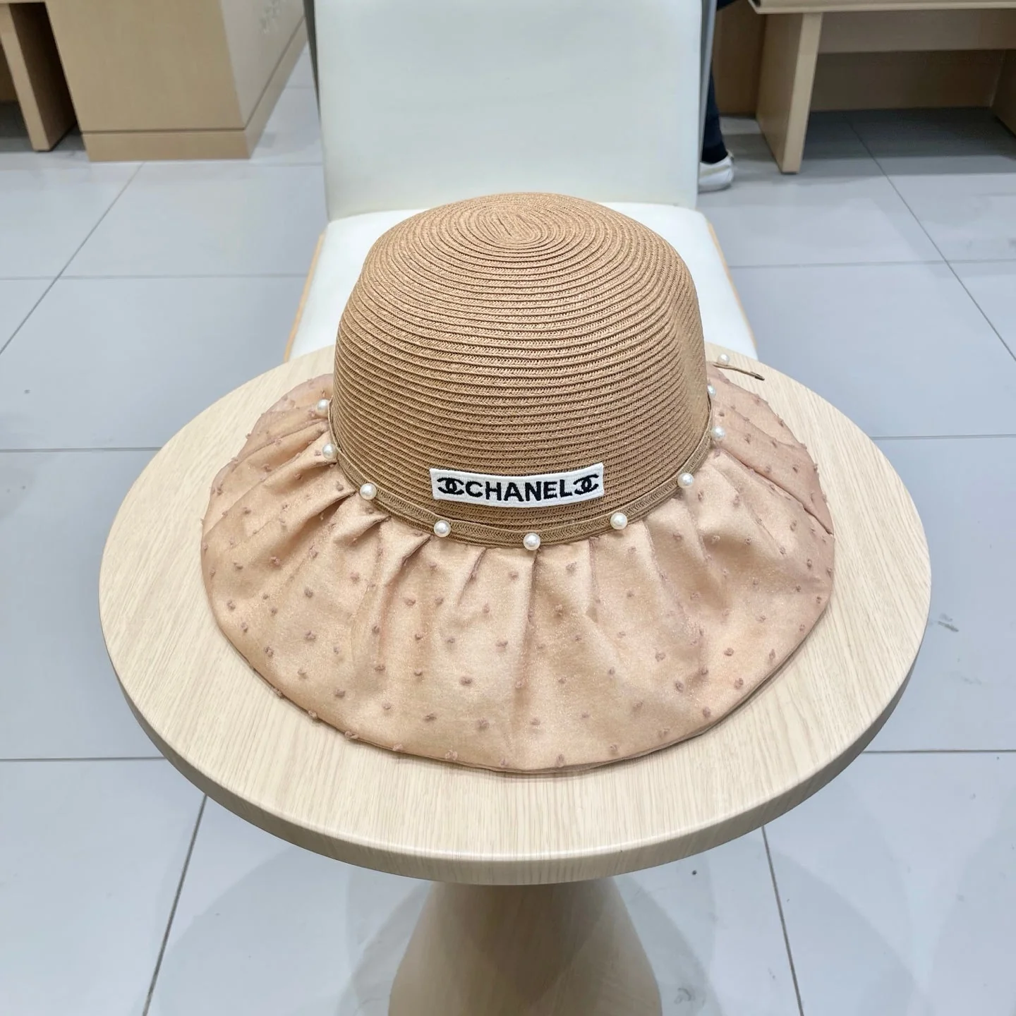WIDE BRIM HAT IN BROWN STRAW 673032