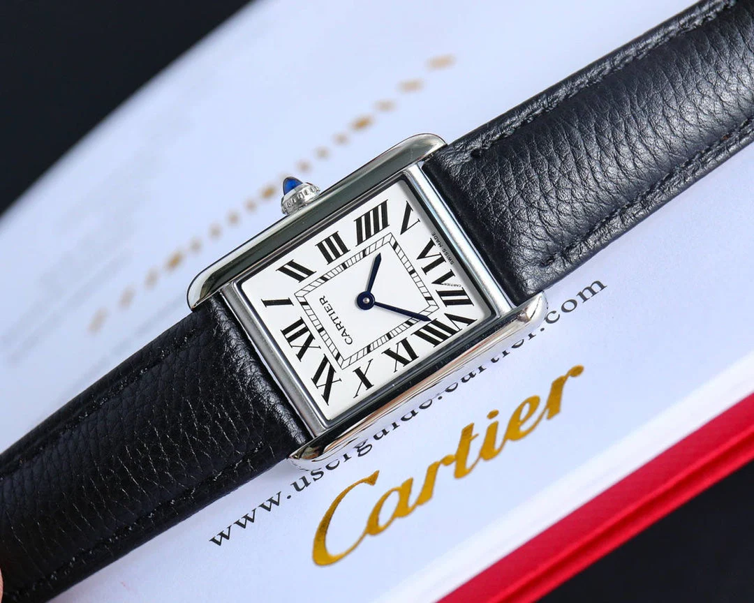 TANK MUST SMALL STEEL LEATHER STRAP WHITE DIAL