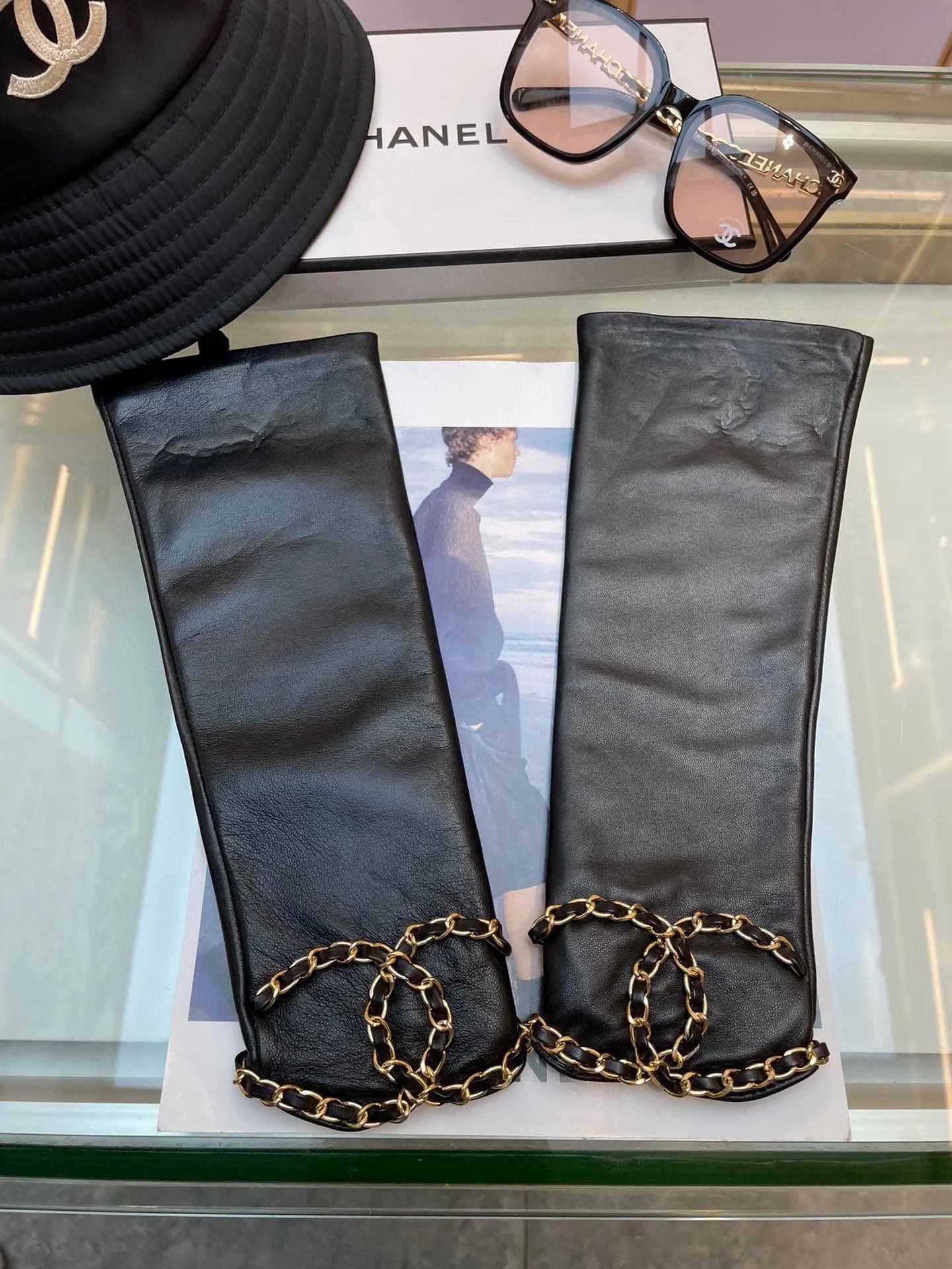 FINGERNESS GLOVES IN BLACK LAMBSKIN 465053