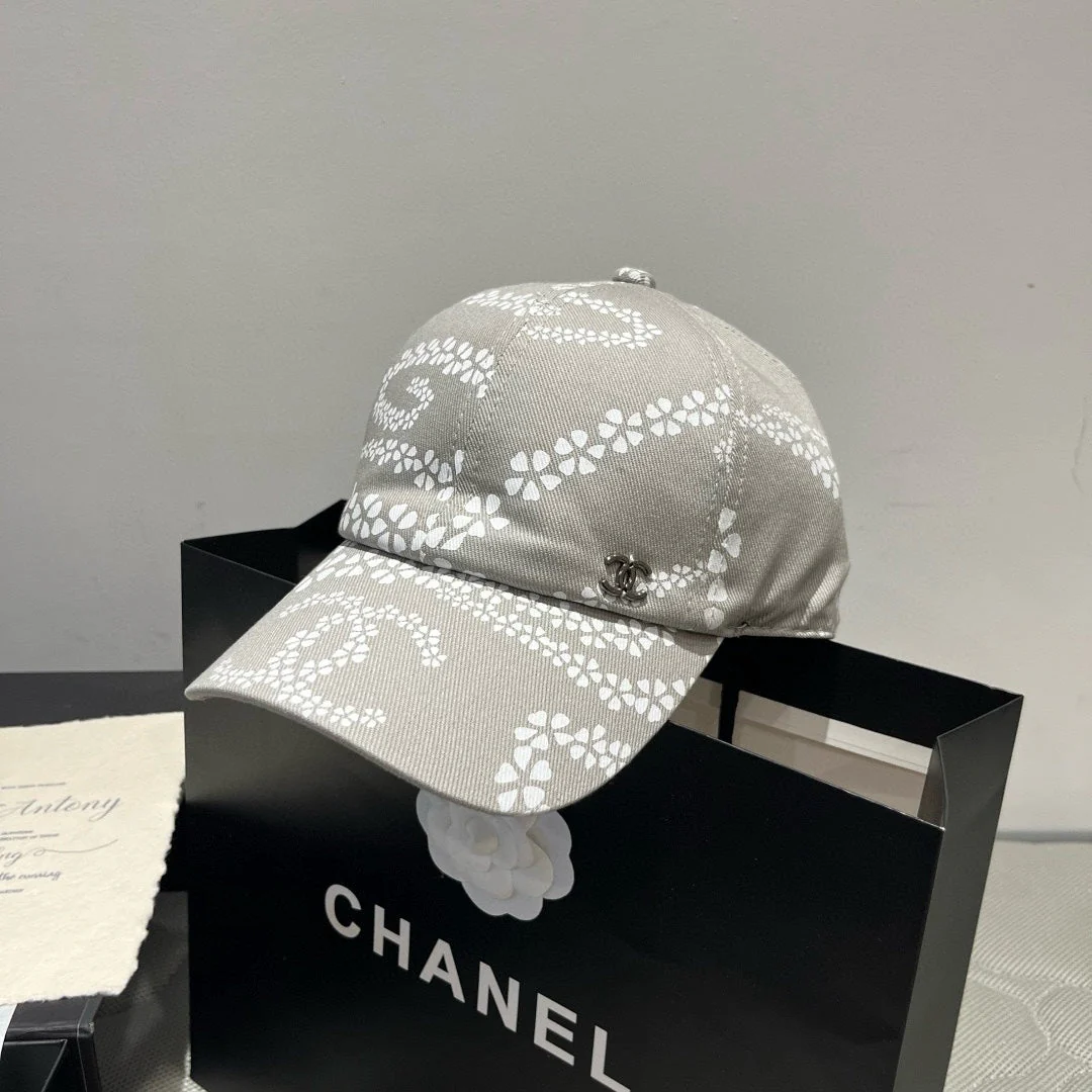 BASEBALL HAT LIGHT TAUPE WHITE PATTERN 674030