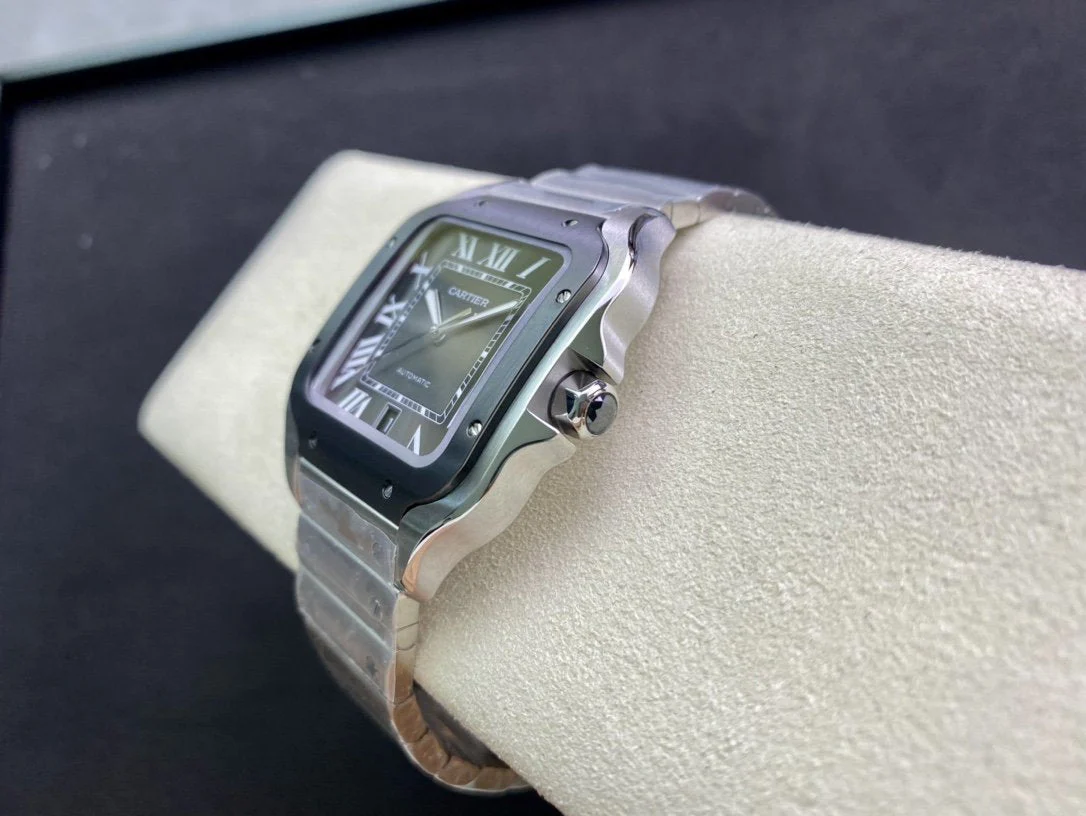SANTOS DE CARTIE LARGE STEEL CASE BLACK BEZEL WHITE DIAL