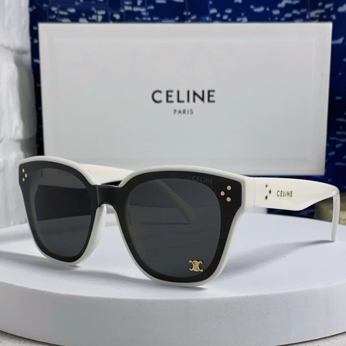 SQUARE SUNGLASS 575842 IN WHITE ACETATE