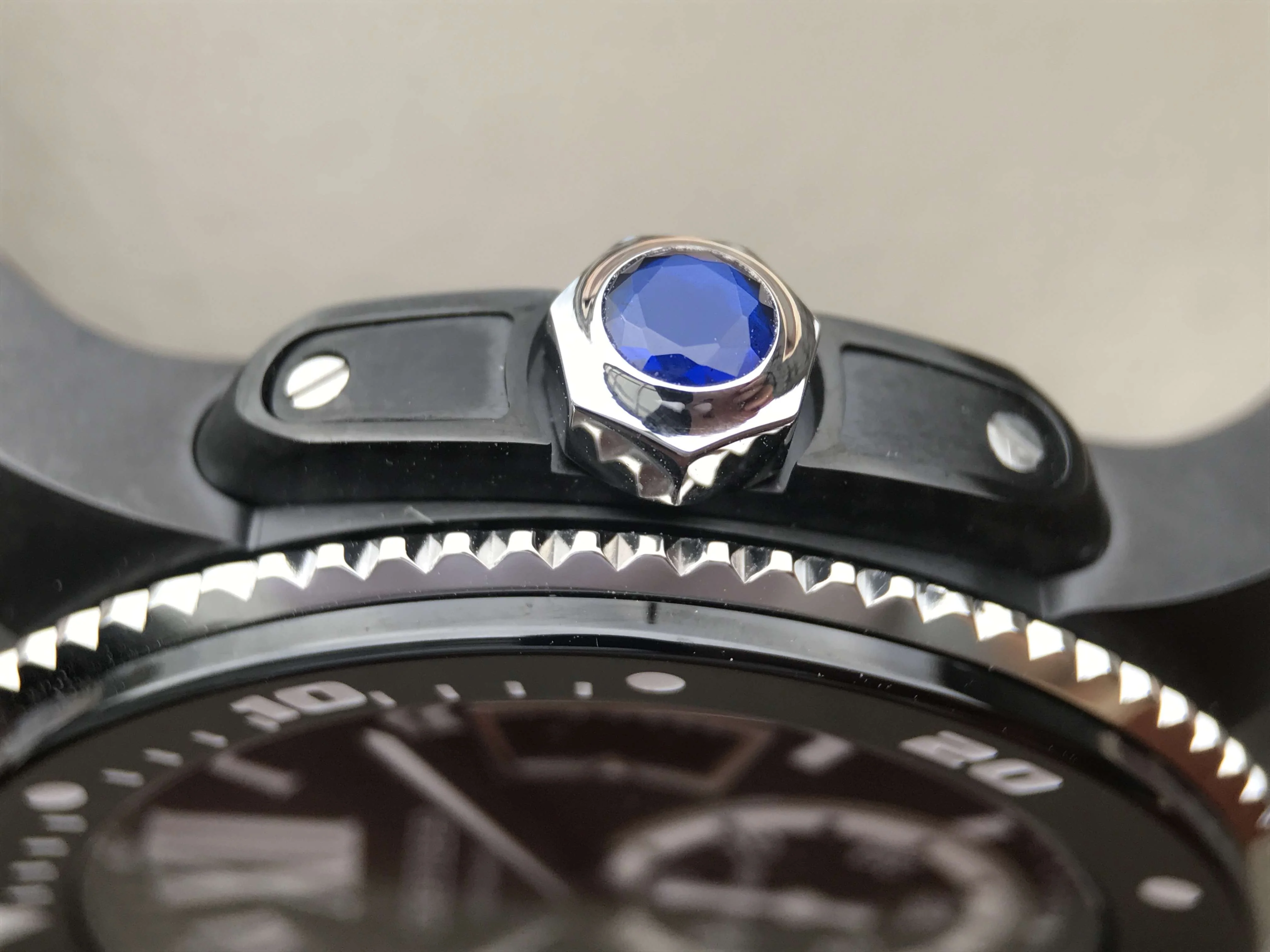 CALIBRE DIVER 42 AUTOMATIC BLACK CASE STEEL BEZEL