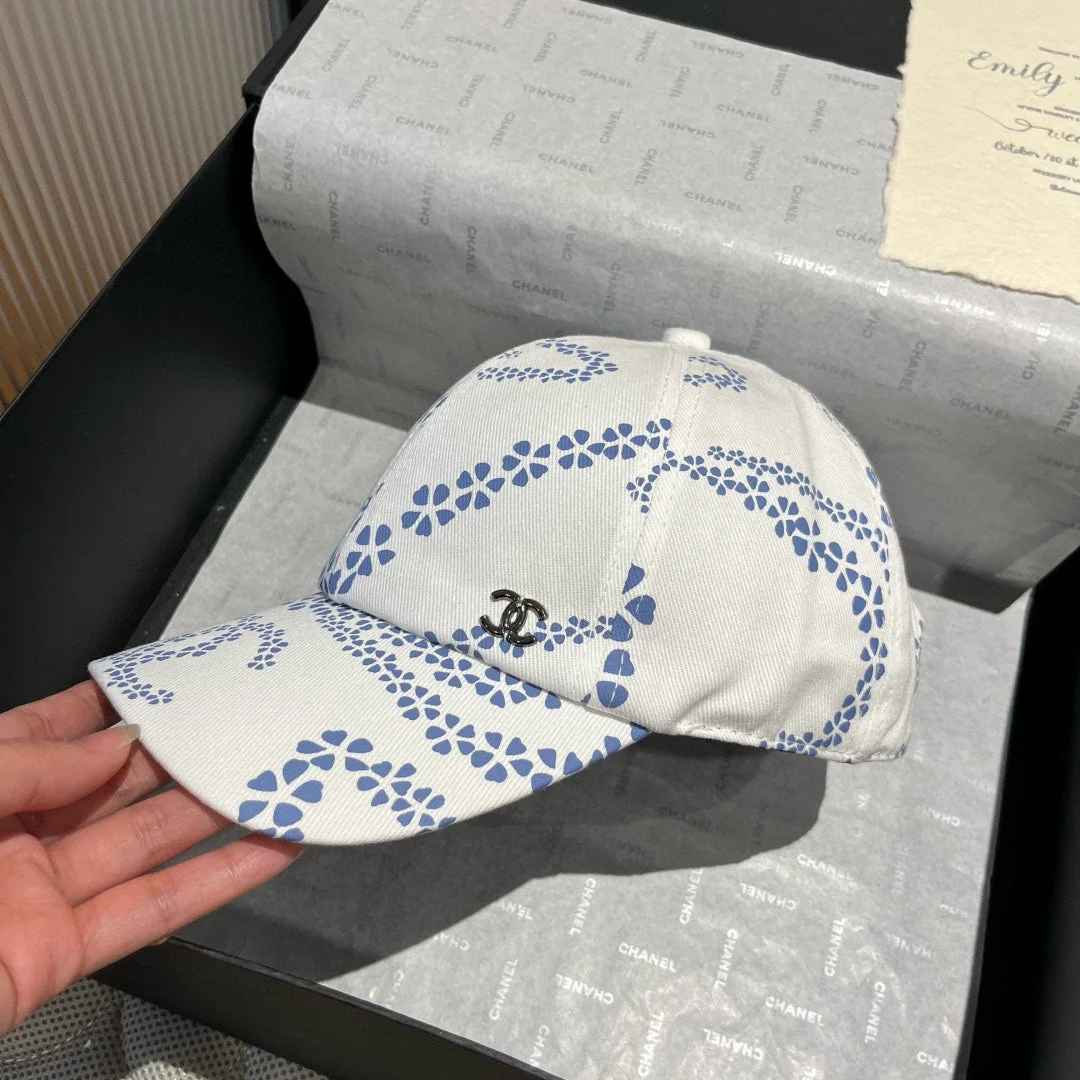 BASEBALL HAT WHITE PATTERN 674029