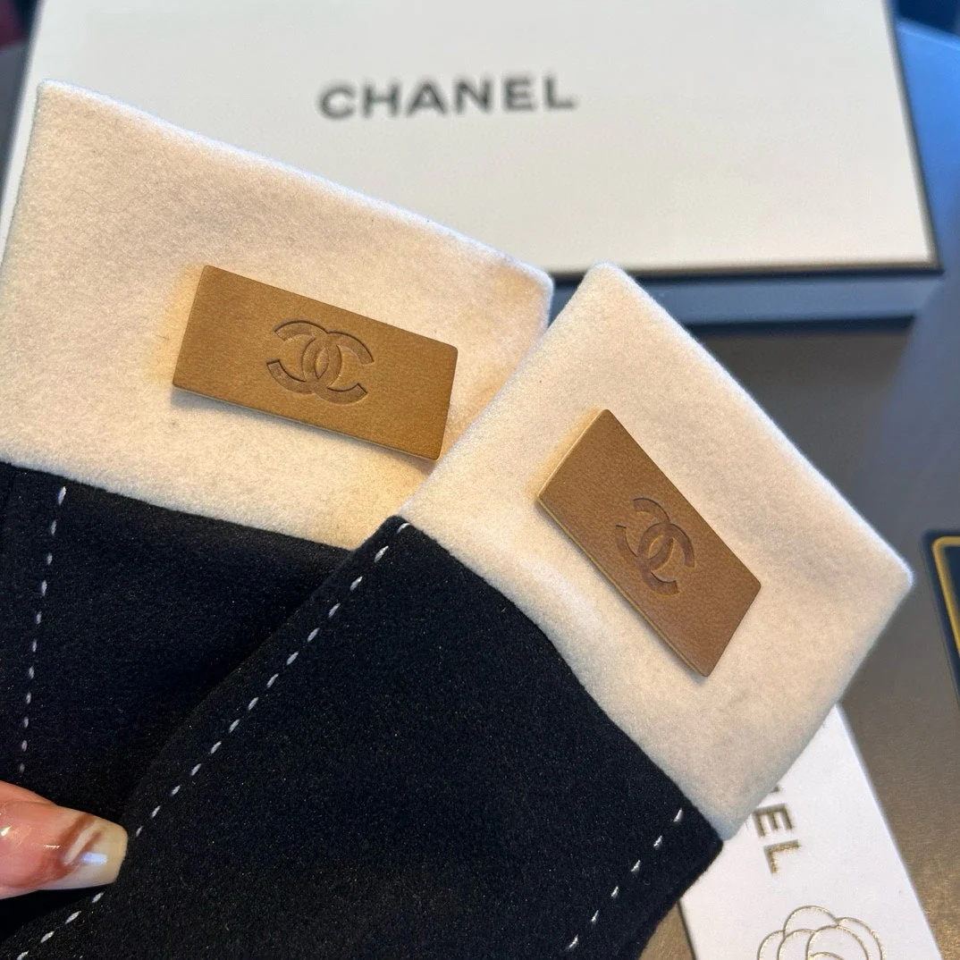 GLOVES IN BLACK WOOL 462254