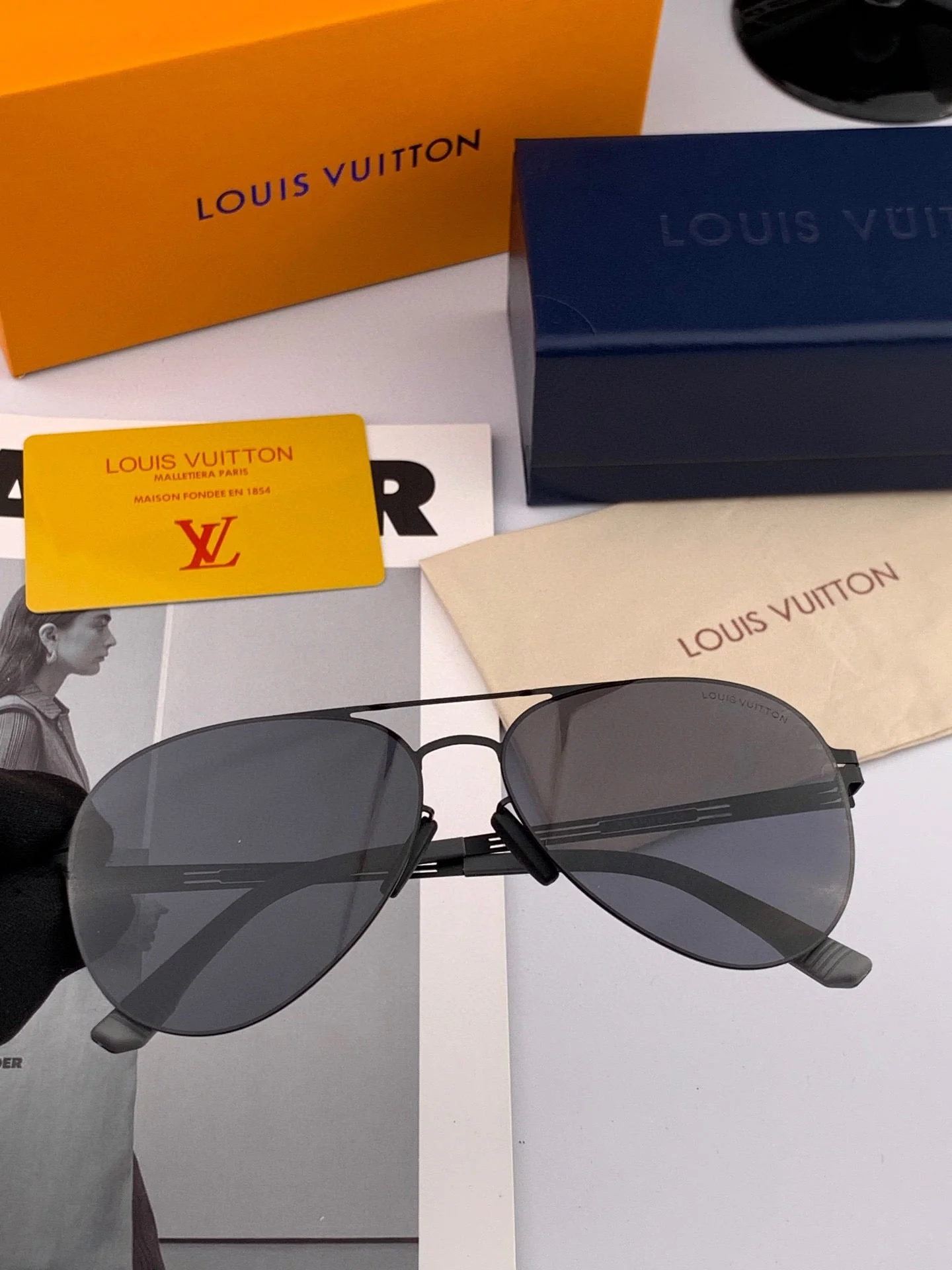 PILOT SUNGLASSES L169 IN METAL