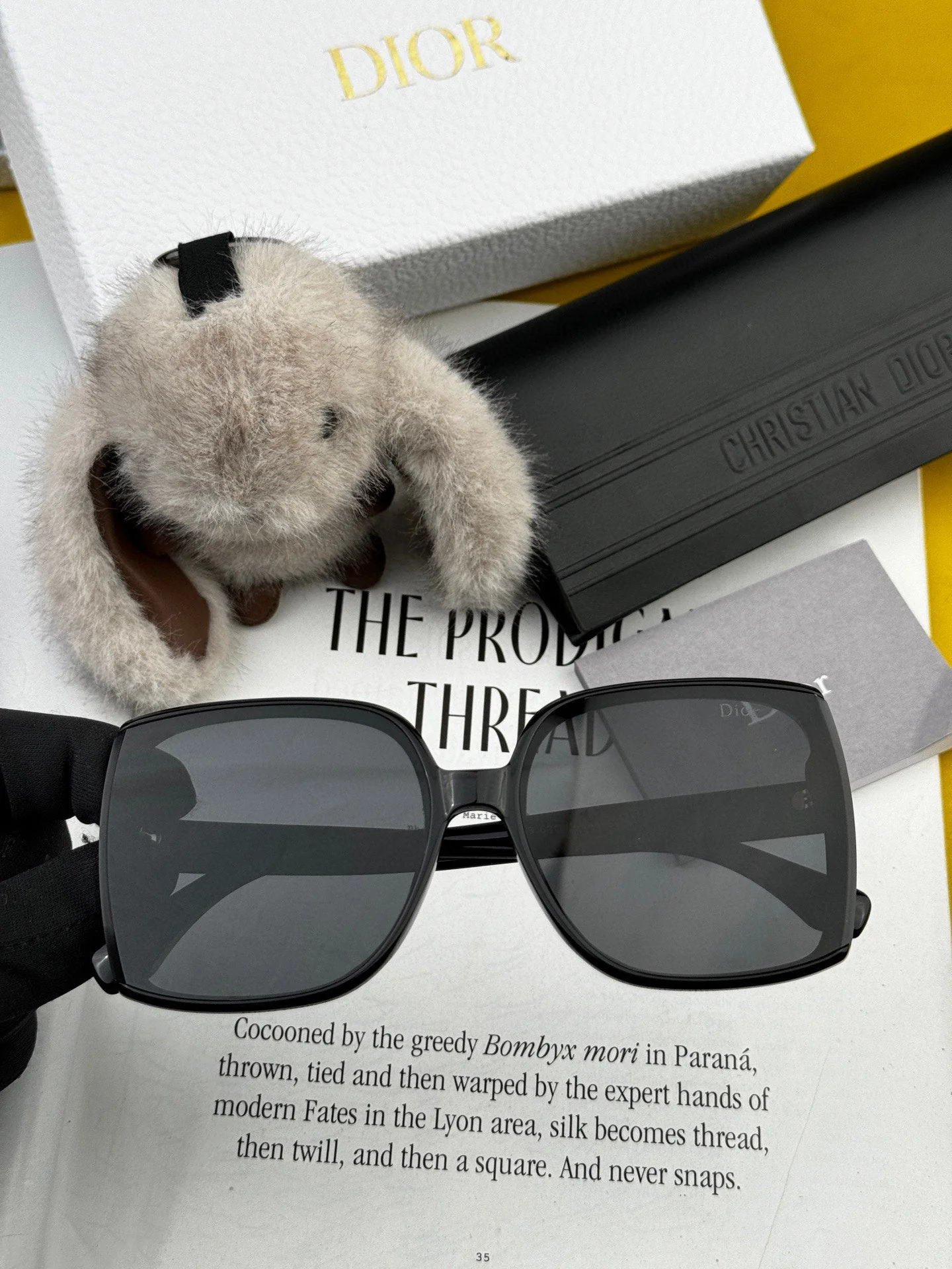 MONTAIGNE SUNGLASS CD3311 IN ACETATE
