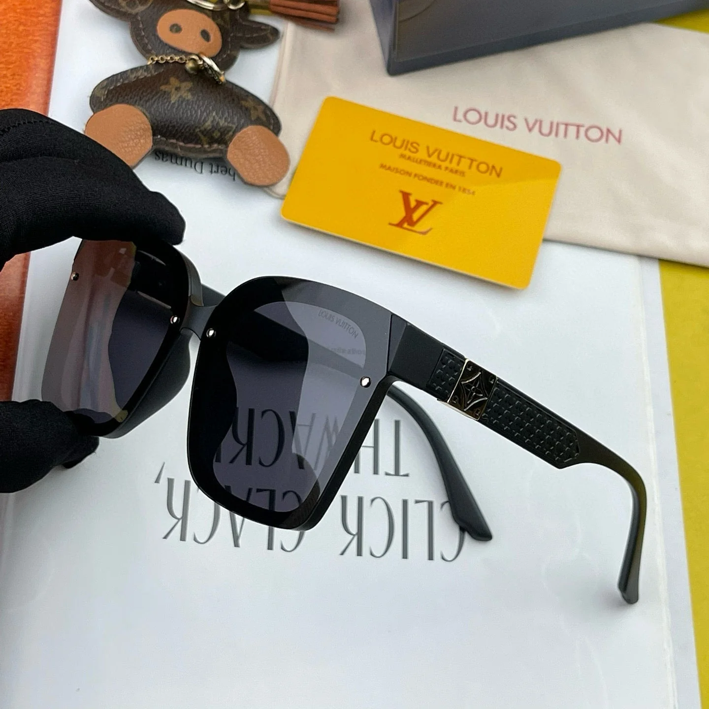 SQUARE SUNGLASSES L1765 IN ACETATE
