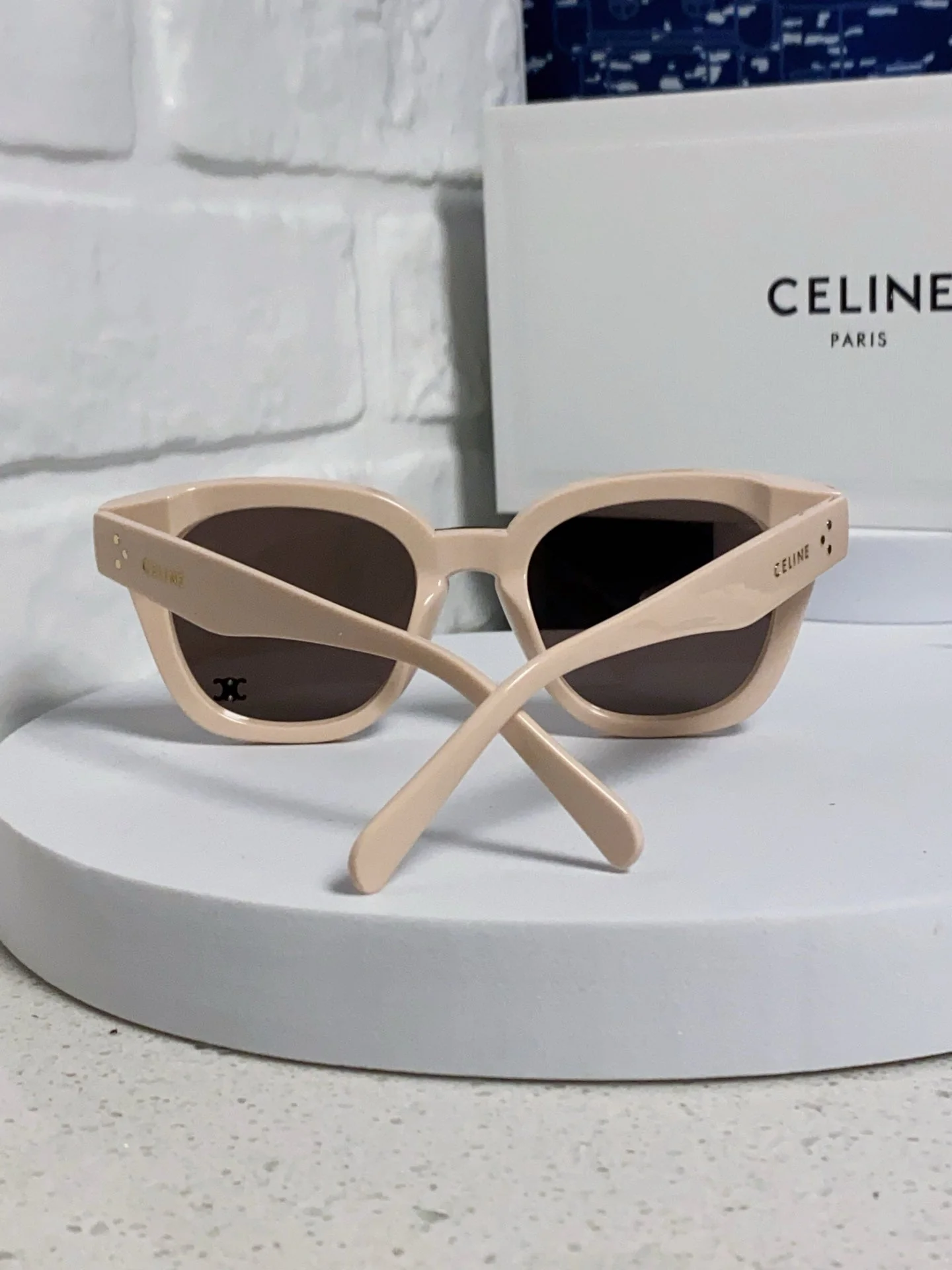 SQUARE SUNGLASS 575841 IN NUDE ACETATE