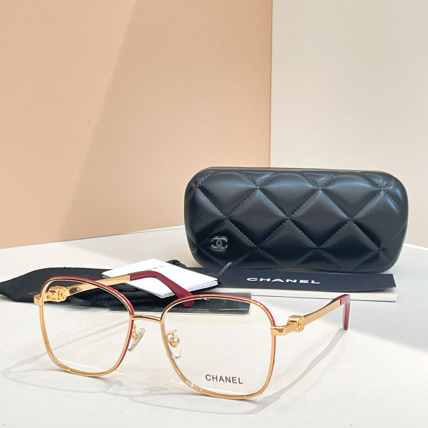 SQUARE SUNGLASSES CH4289Q IN METAL