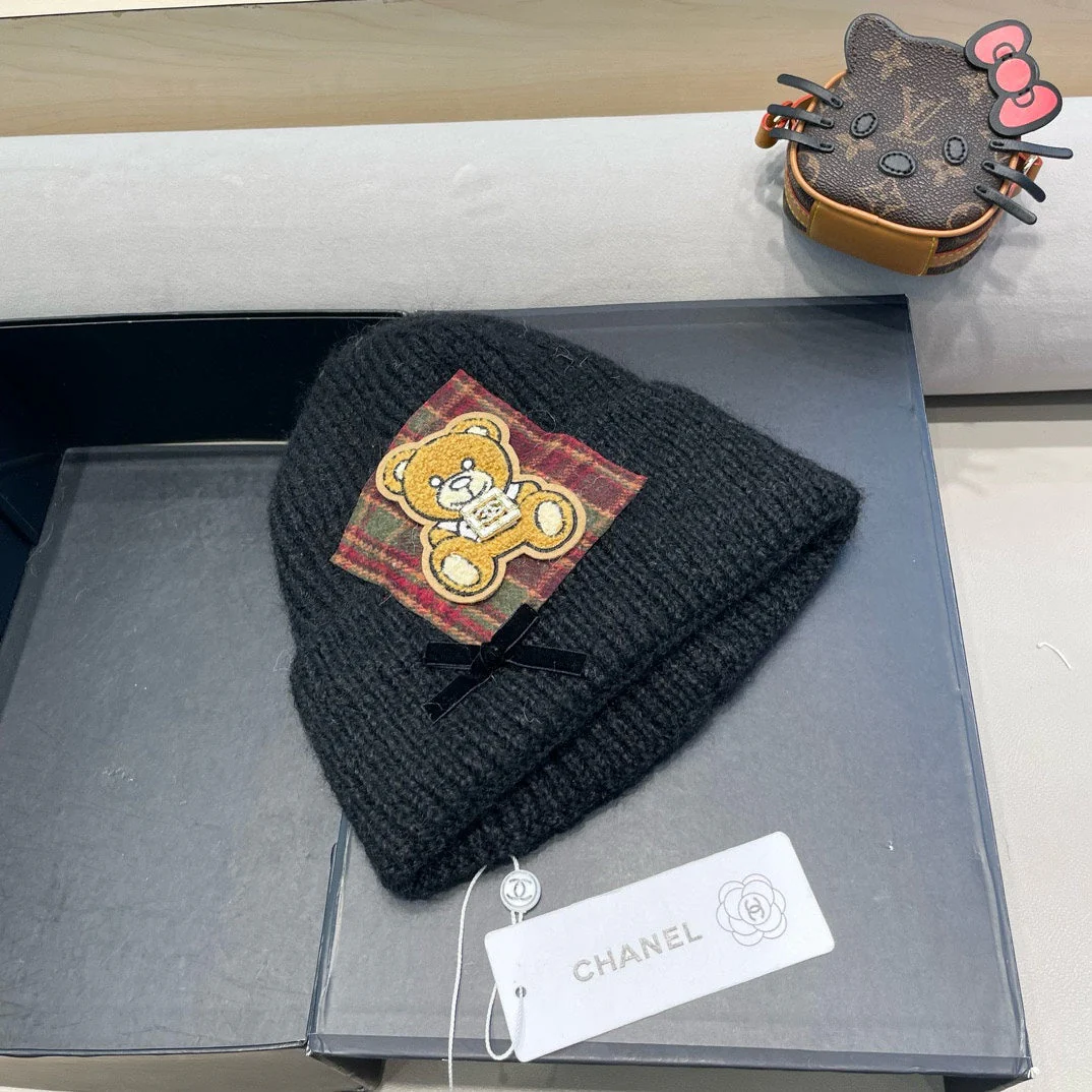BEANIE HAT IN BLACK WOOL WITH BOW 421254