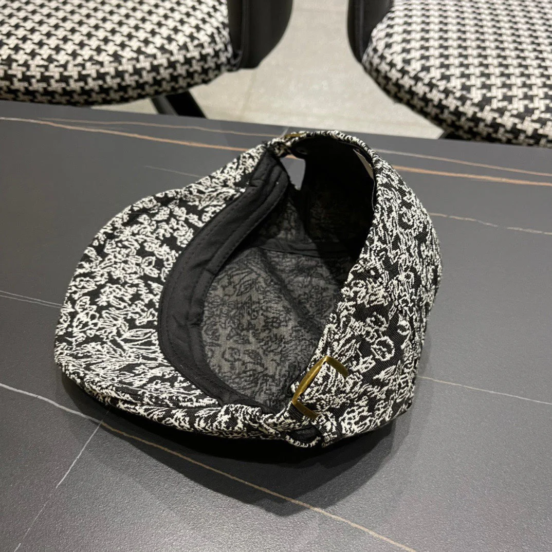 BAKER BOY CAP IN BLACK MIX WHITE FABRIC 431519