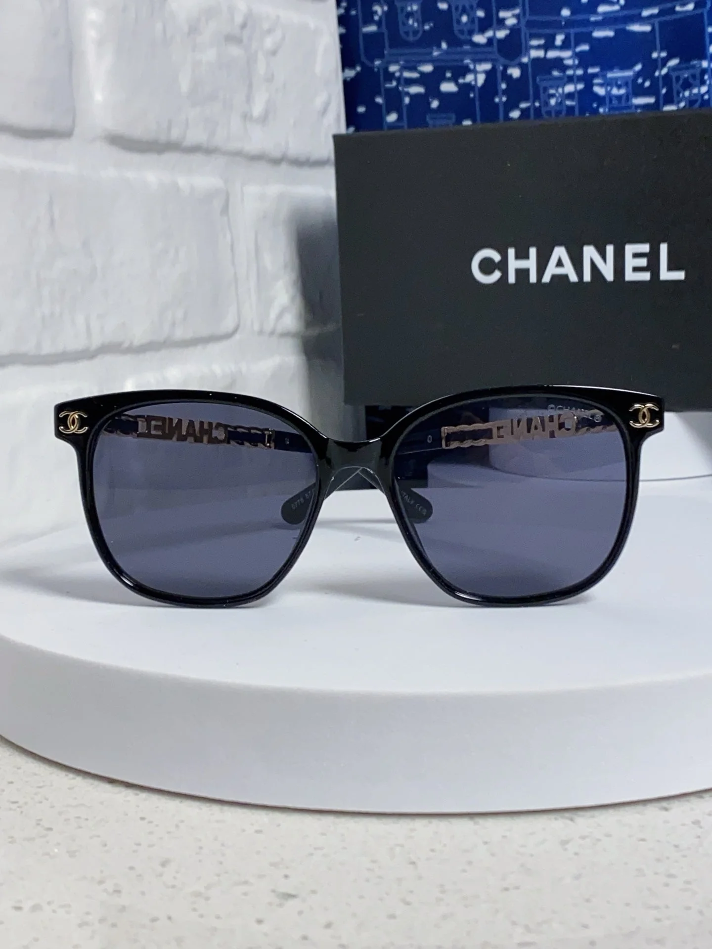 SQUARE SUNGLASSES 632033 IN BLACK ACETATE BLACK LENSES