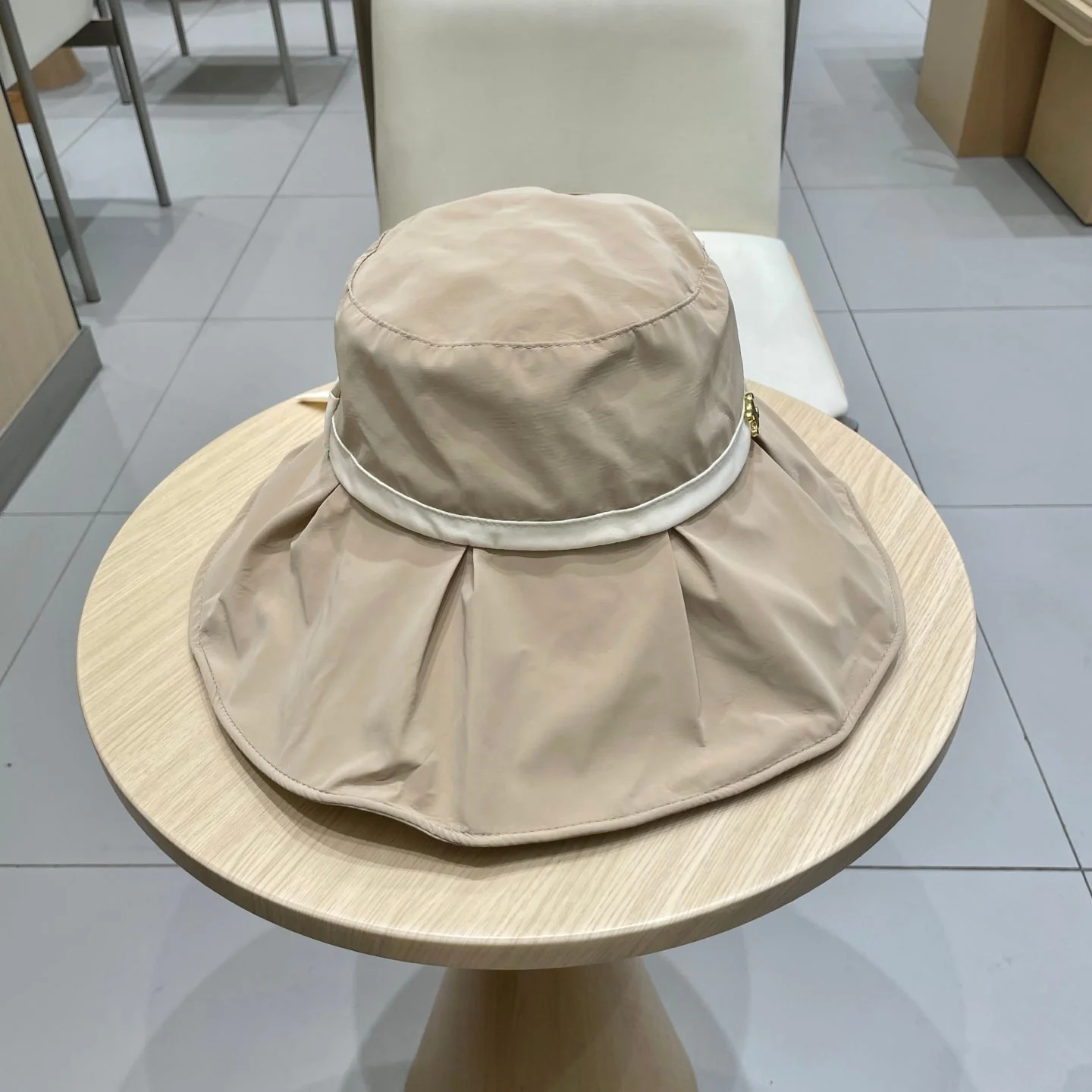 CELINE 25S BUCKET HAT 735018 IN NUDE