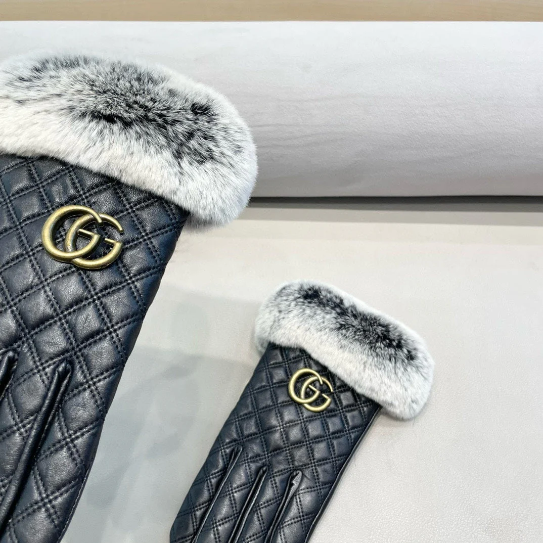 TOUCHSCREEN GLOVES IN BLACK RABBIT FUR AND LAMBSKIN 444433