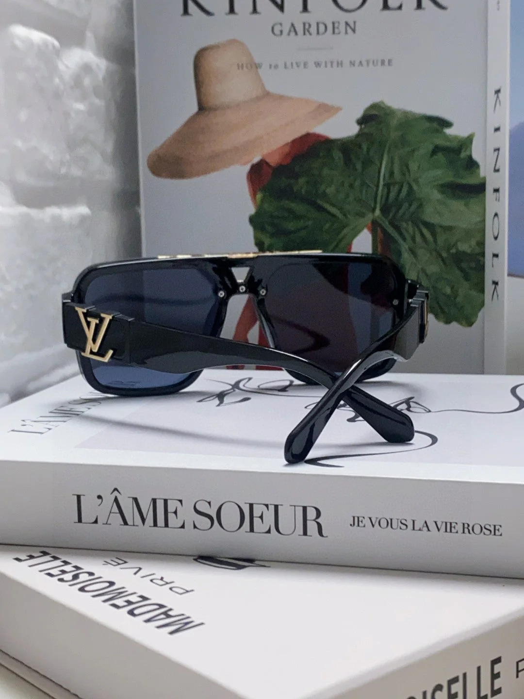EVIDENCE SUNGLASSES 574719 IN BLACK ACETATE