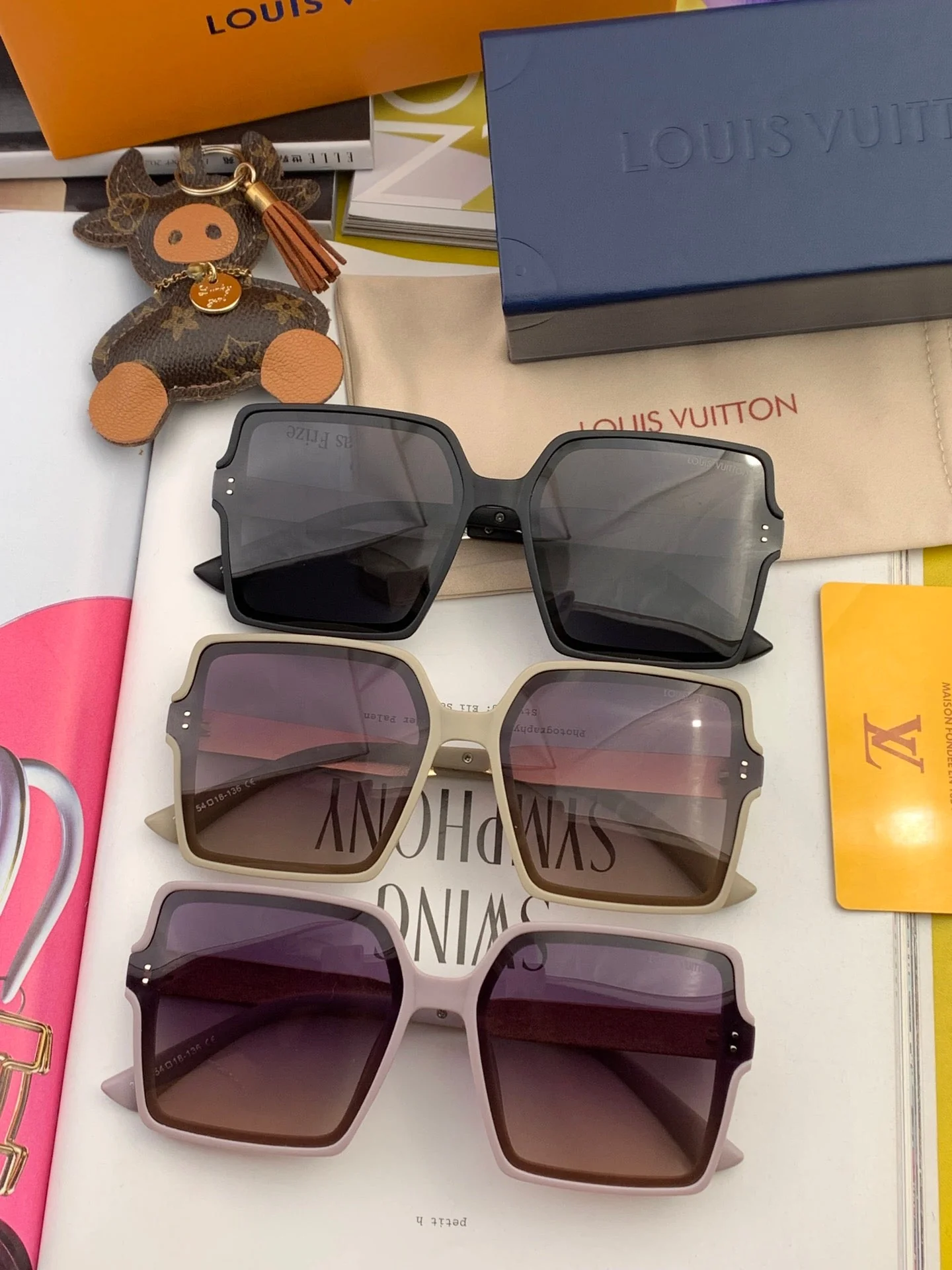 SQUARE SUNGLASSES L1577 IN ACETATE