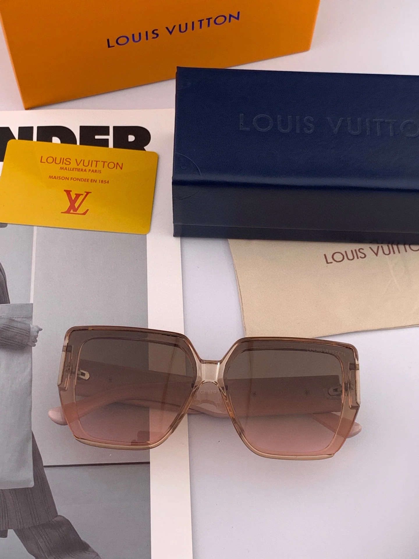 SQUARE SUNGLASSES L6303 IN ACETATE