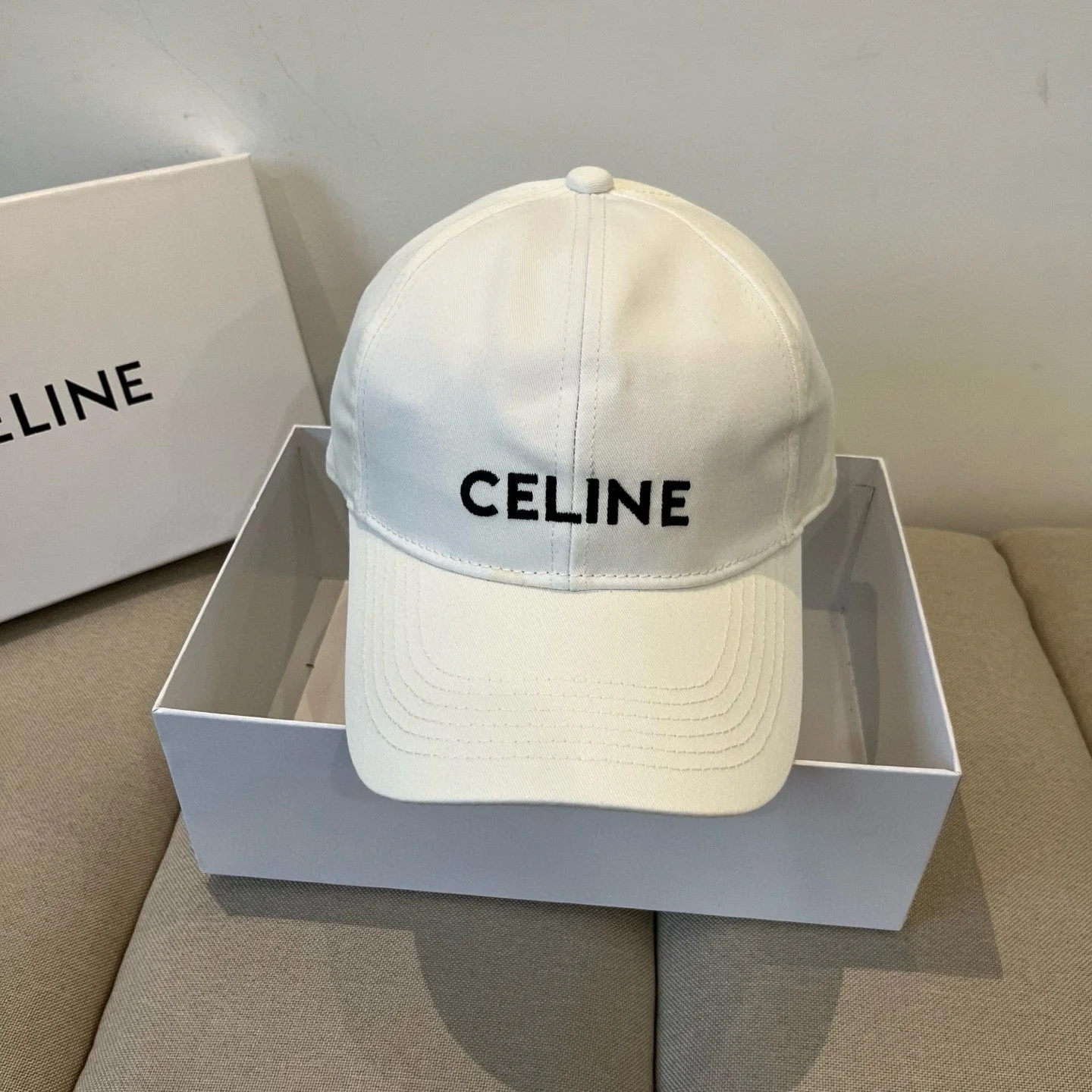 BASEBALL CAP MODEL 650192 IN WHITE FABRIC
