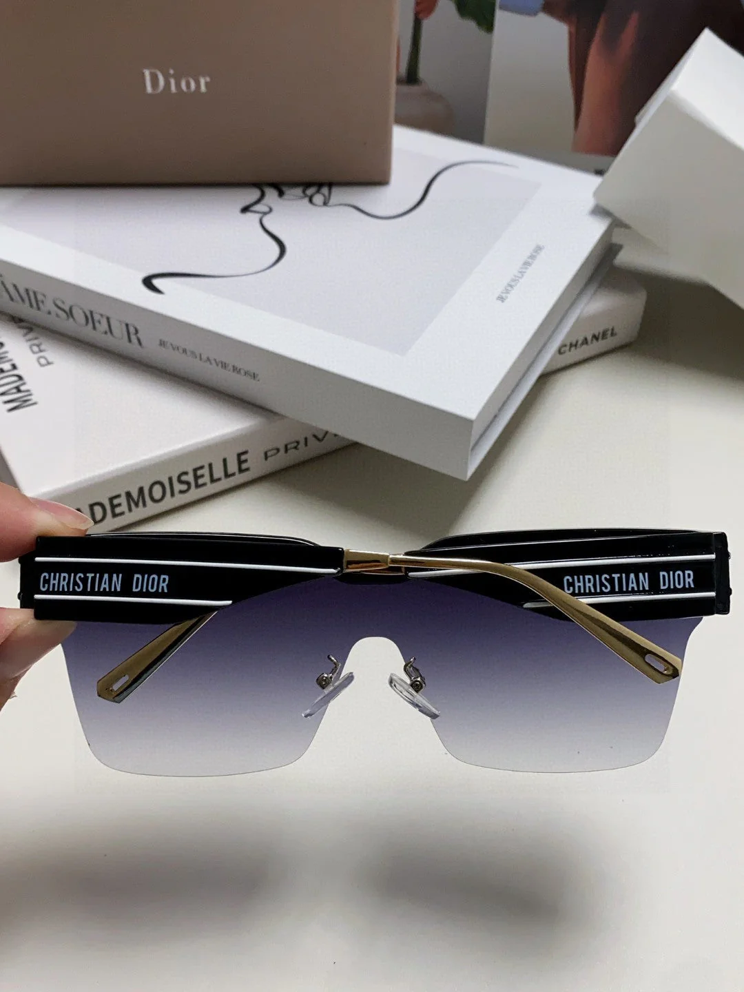 OBLIQUE SUNGLASS 571601 IN BLACK METAL