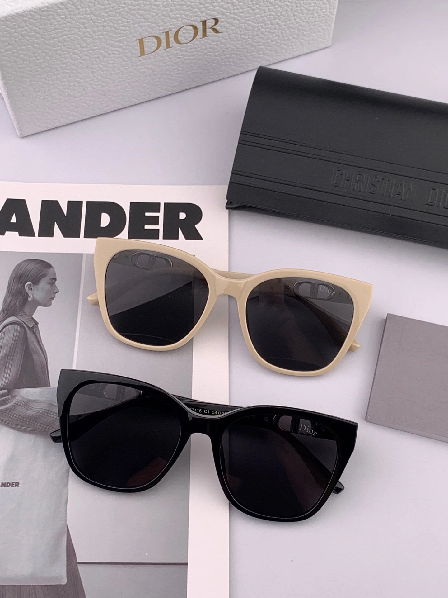 MONTAIGNE SUNGLASS CD67711 IN ACETATE