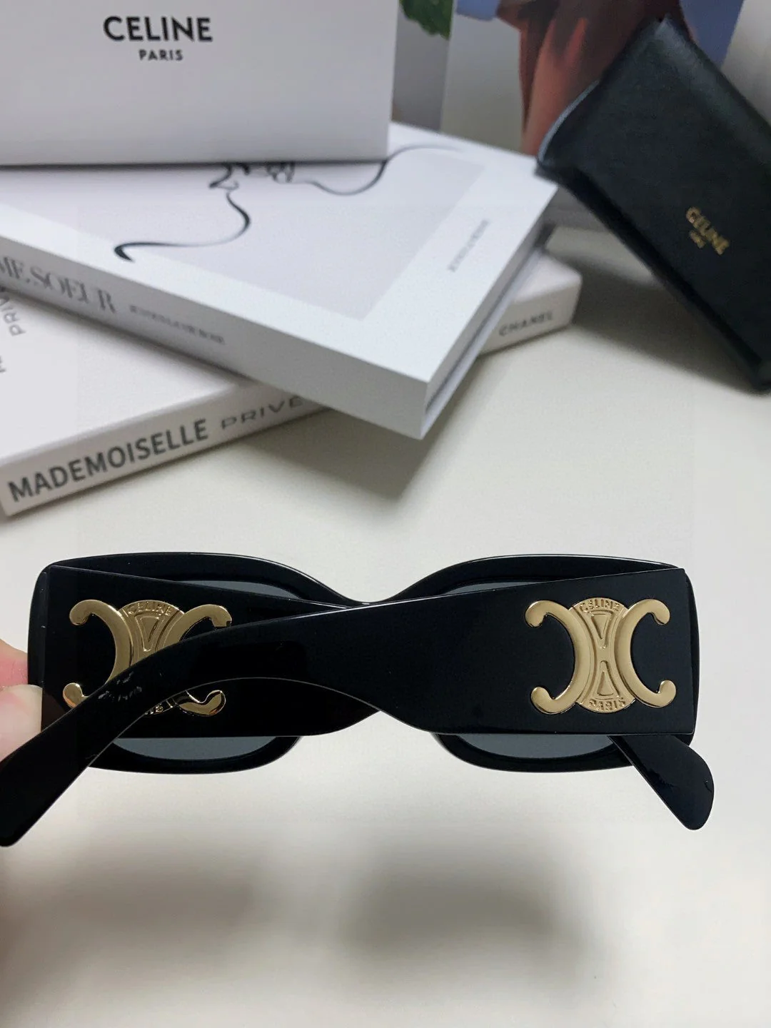 TRIOMPHE SUNGLASSES 548602 IN BLACK ACETATE