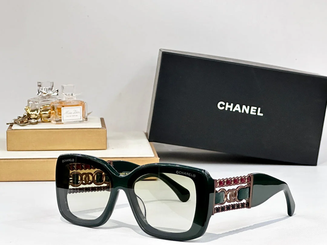 SQUARE SUNGLASSES CH5537Q IN ACETATE CHAIN METAL