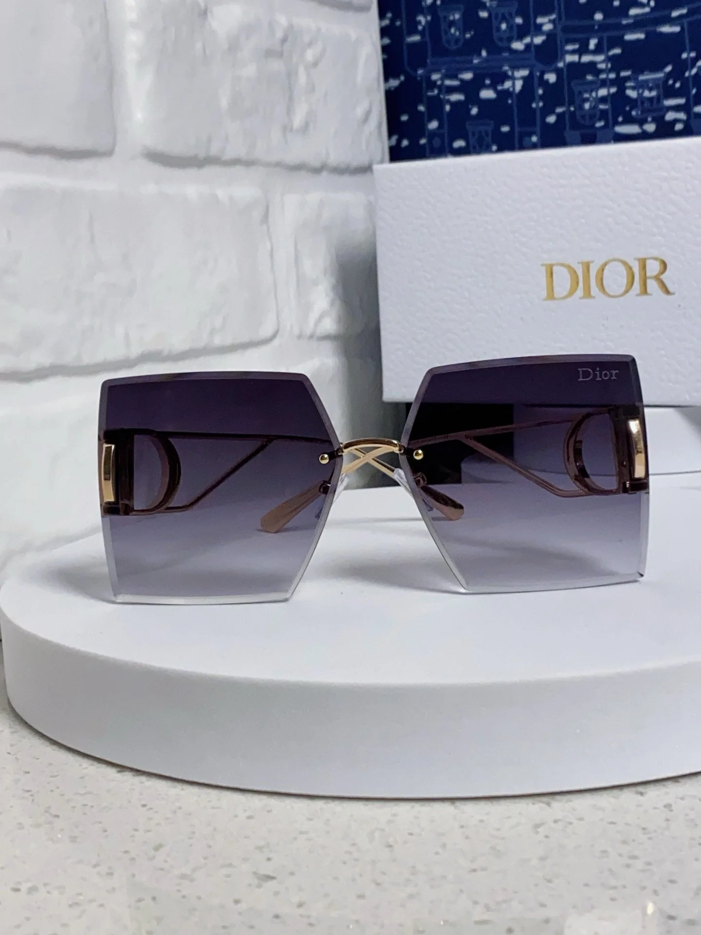 30MONTAIGNE S7U SUNGLASS 578109 IN GOLD METAL GREY SMOKE LENSES