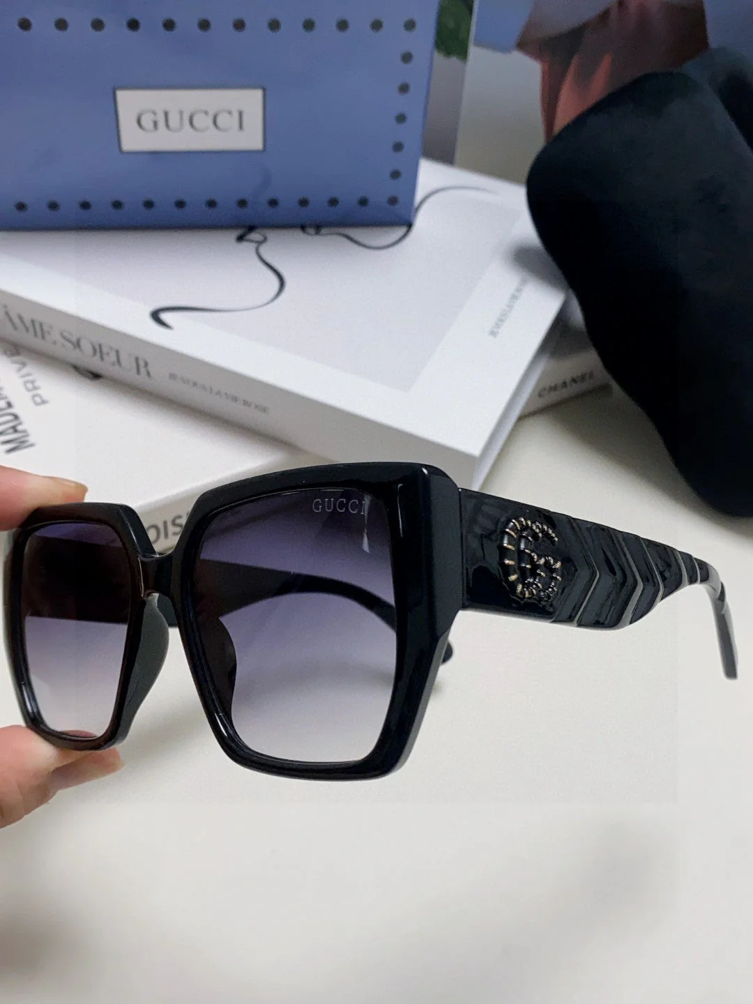SQUARE FRAME SUNGLASSES 570209 IN ACETATE