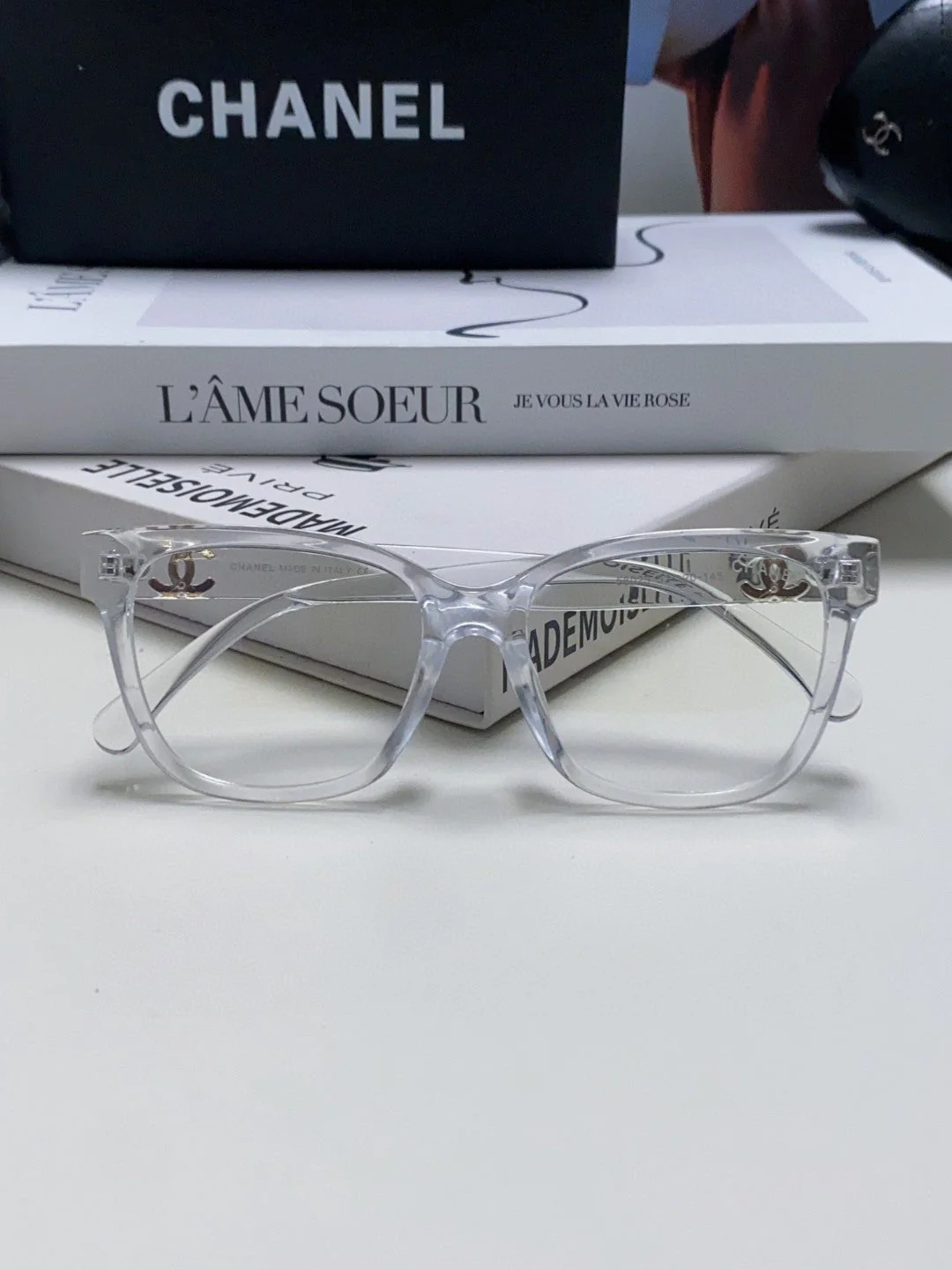 SQUARE SUNGLASSES 632887 IN CLEAR ACETATE