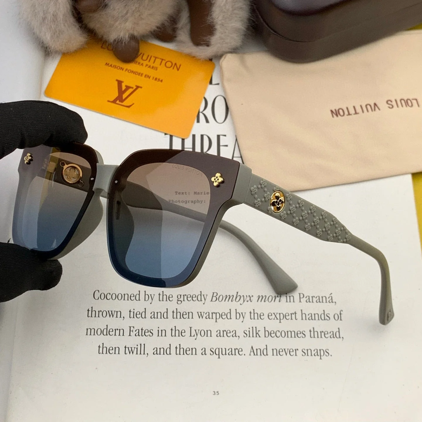SQUARE SUNGLASSES L2201 IN LIGHT GREY ACETATE