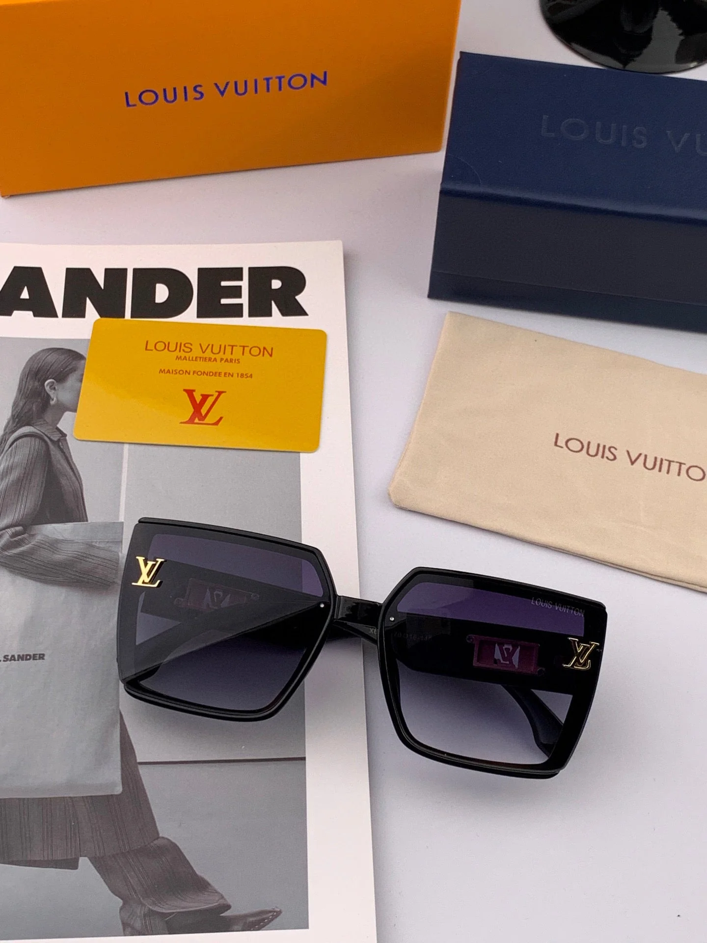 MONOGRAM SUNGLASS L3619 IN ACETATE FRAME