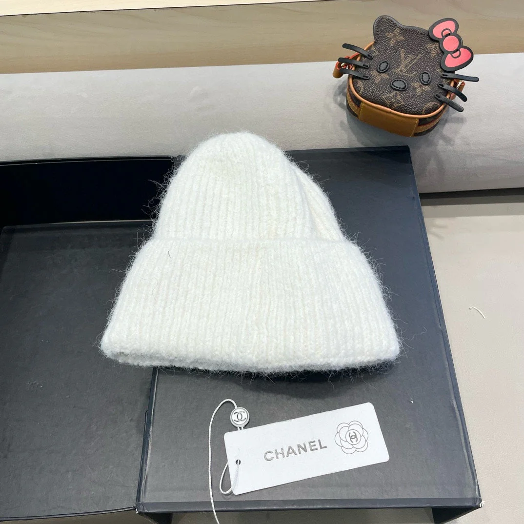 BEANIE HAT IN WHITE WOOL WITH BOW 421253