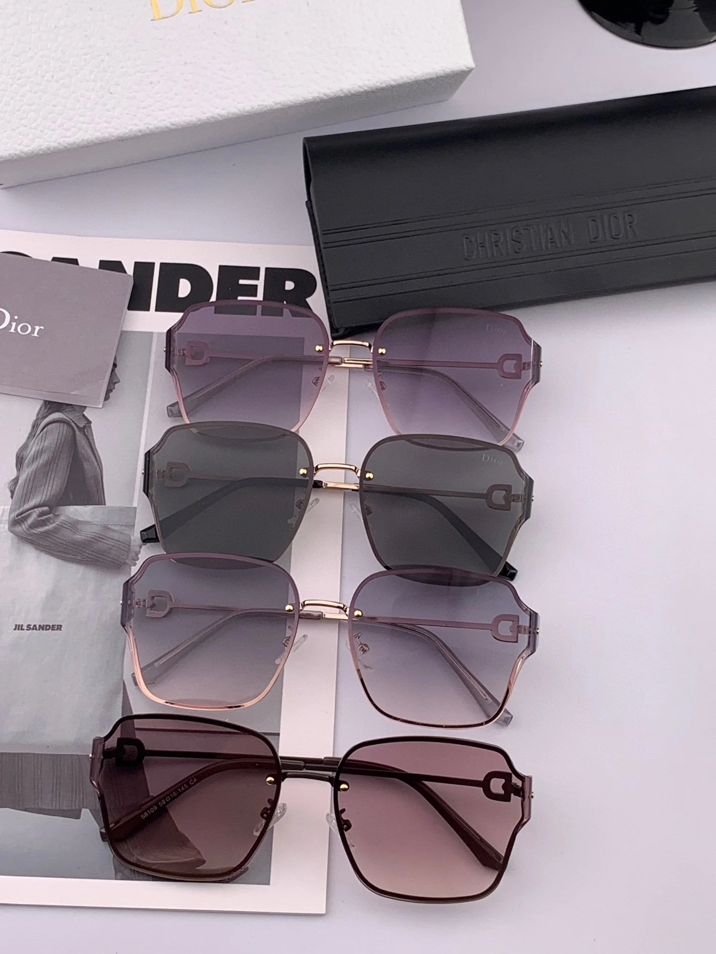 MONTAIGNE SUNGLASS CD95810 IN METAL