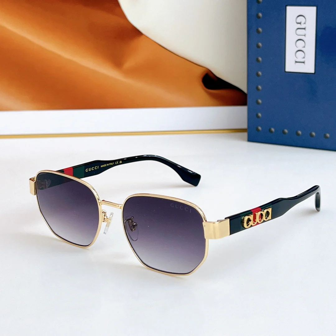 SQUARE FRAME SUNGLASSES GG1407 IN METAL EMBOSSED LOGO