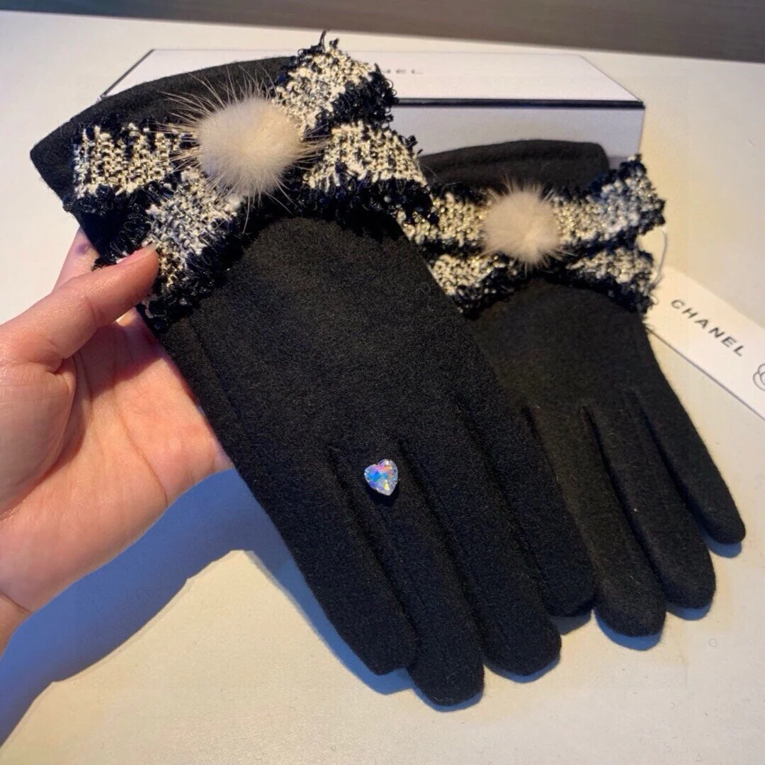 GLOVES IN BLACK WOOL 420536