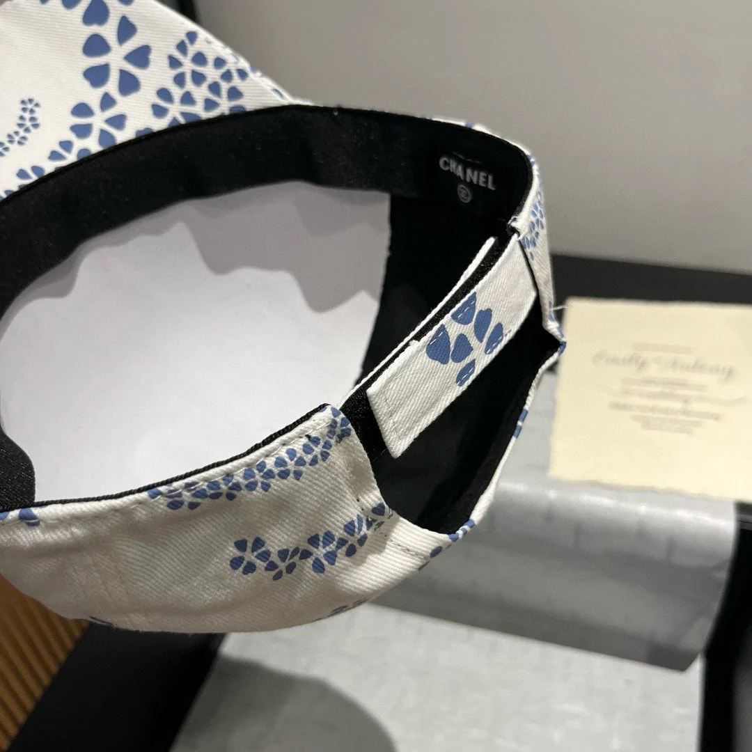BASEBALL HAT WHITE PATTERN 674029