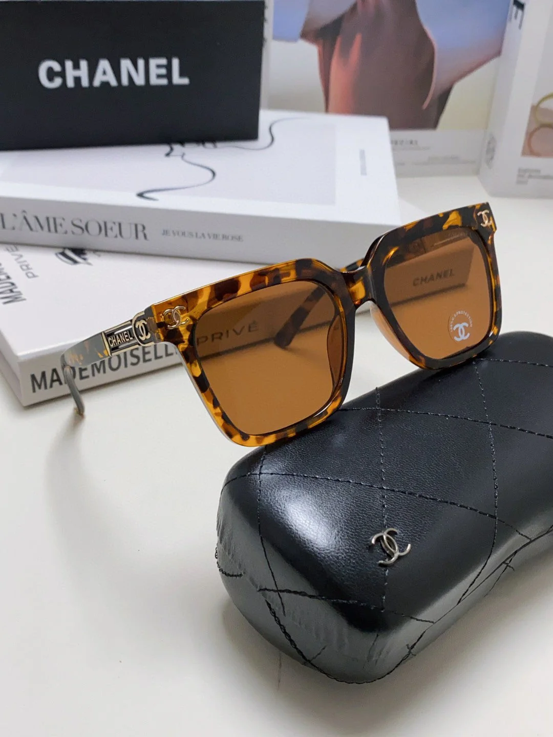SQUARE SUNGLASSES 632879 IN HAVANA ACETATE