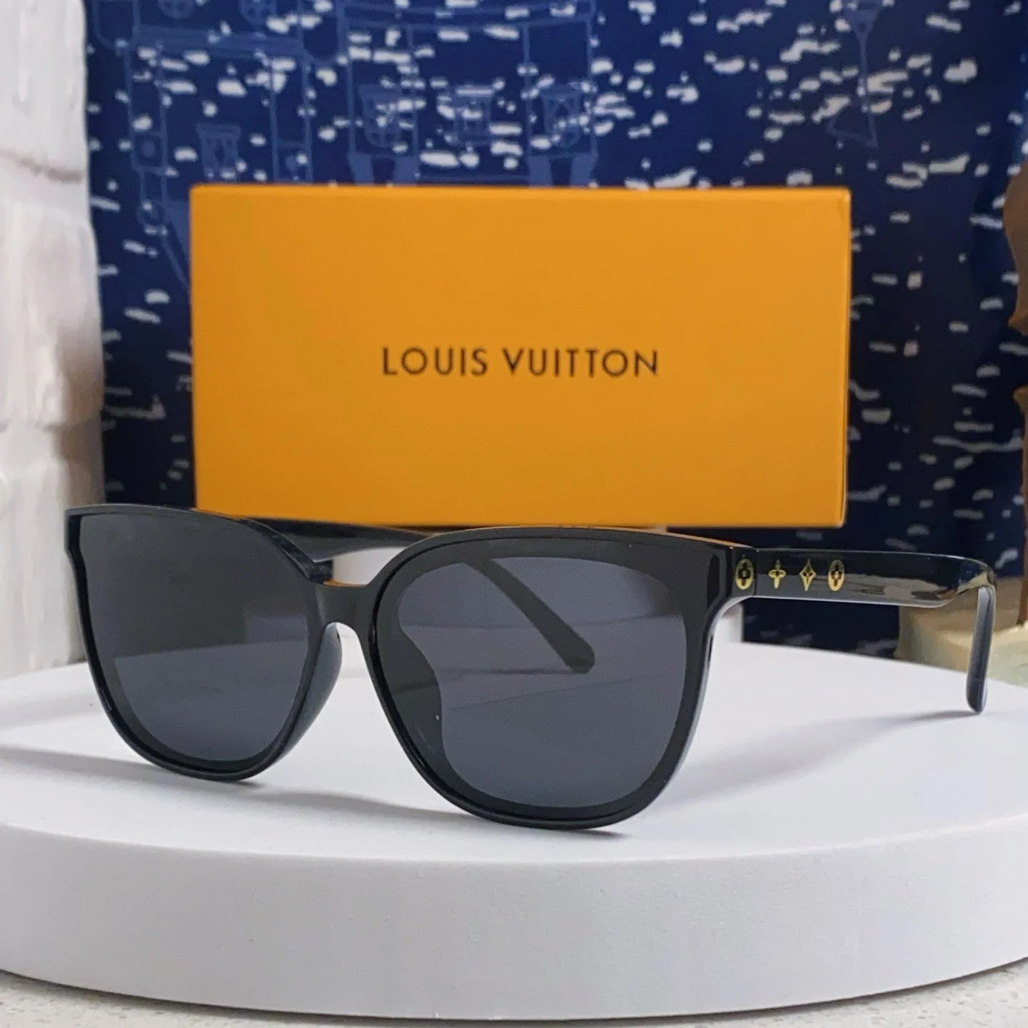 CAT EYE SUNGLASSES 571652 IN BLACK ACETATE