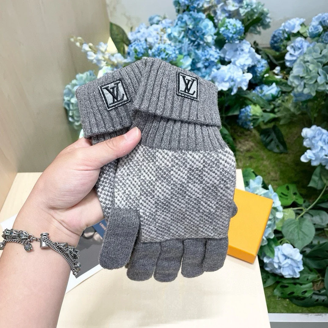 LV GLOVES IN DOVE GRAY WOOL 462427