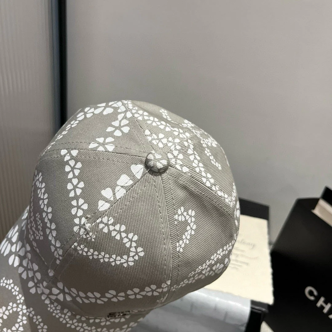 BASEBALL HAT LIGHT TAUPE WHITE PATTERN 674030