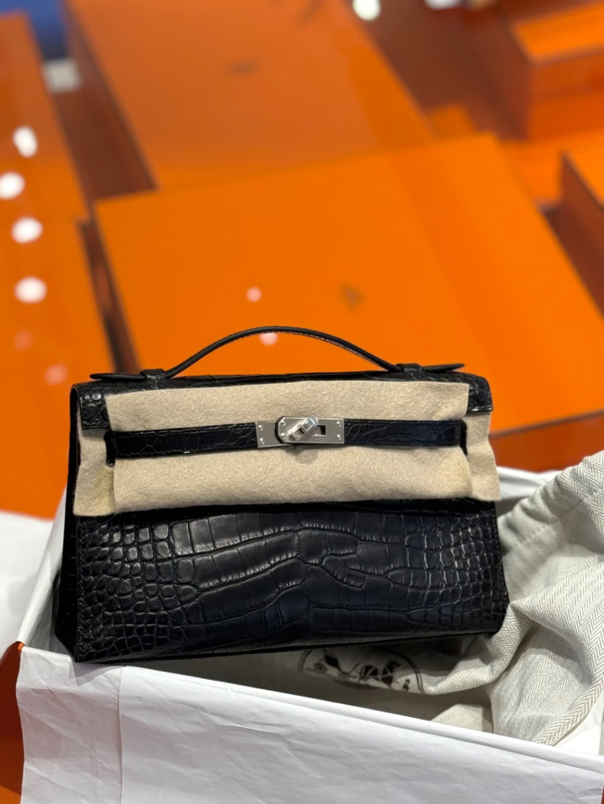 Kelly Mini 20 in custom-made black crocodile leather