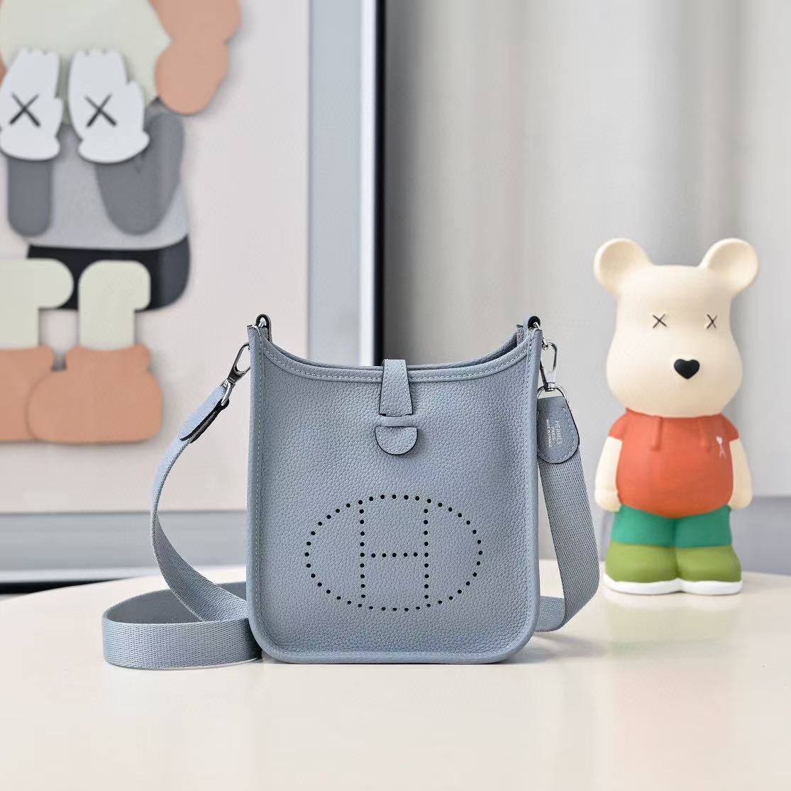 Evelyn 16-29 Custom-made