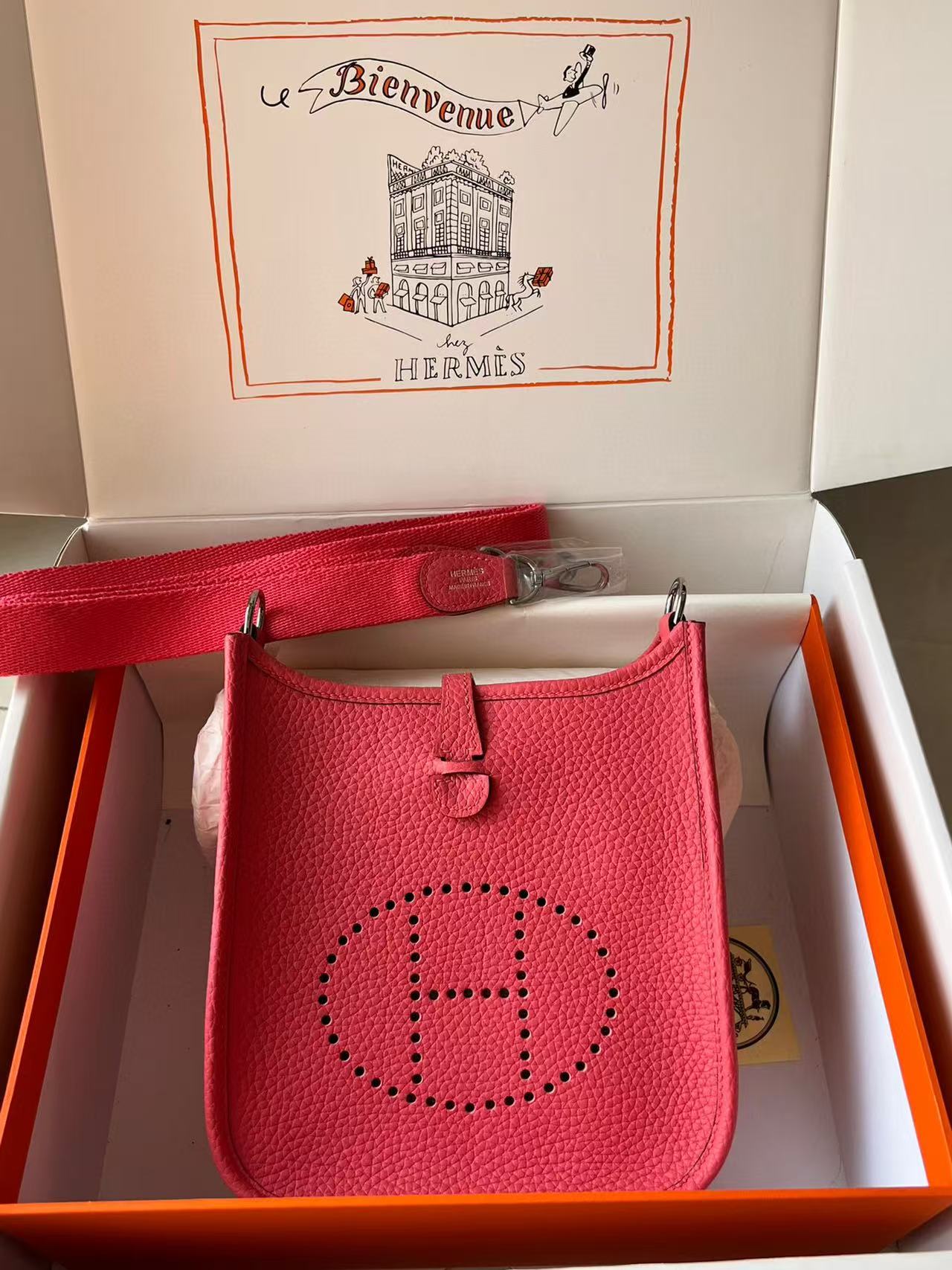 Evelyn 16-29 Custom-made