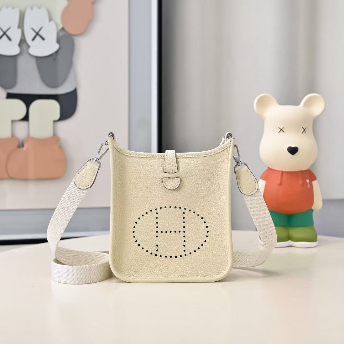 Evelyn 16-29 Custom-made