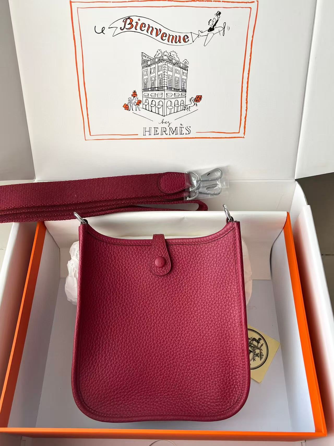 Evelyn 16-29 Custom-made