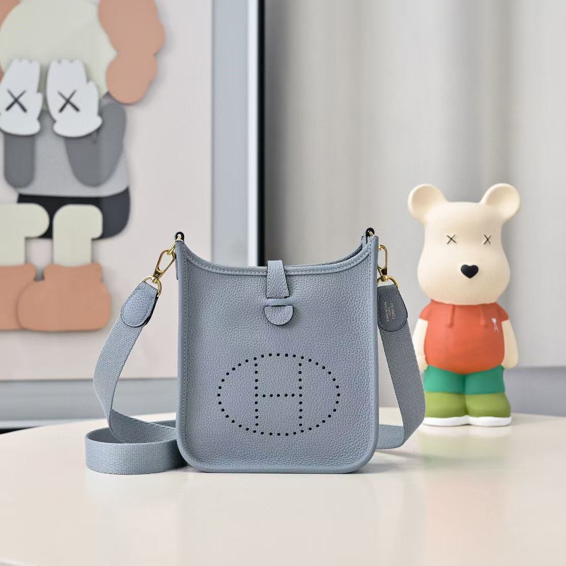 Evelyn 16-29 Custom-made